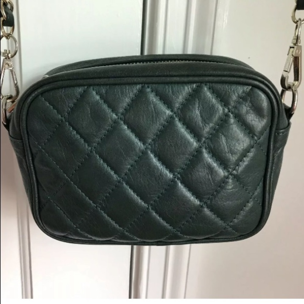 Aridza Bross green leather bag